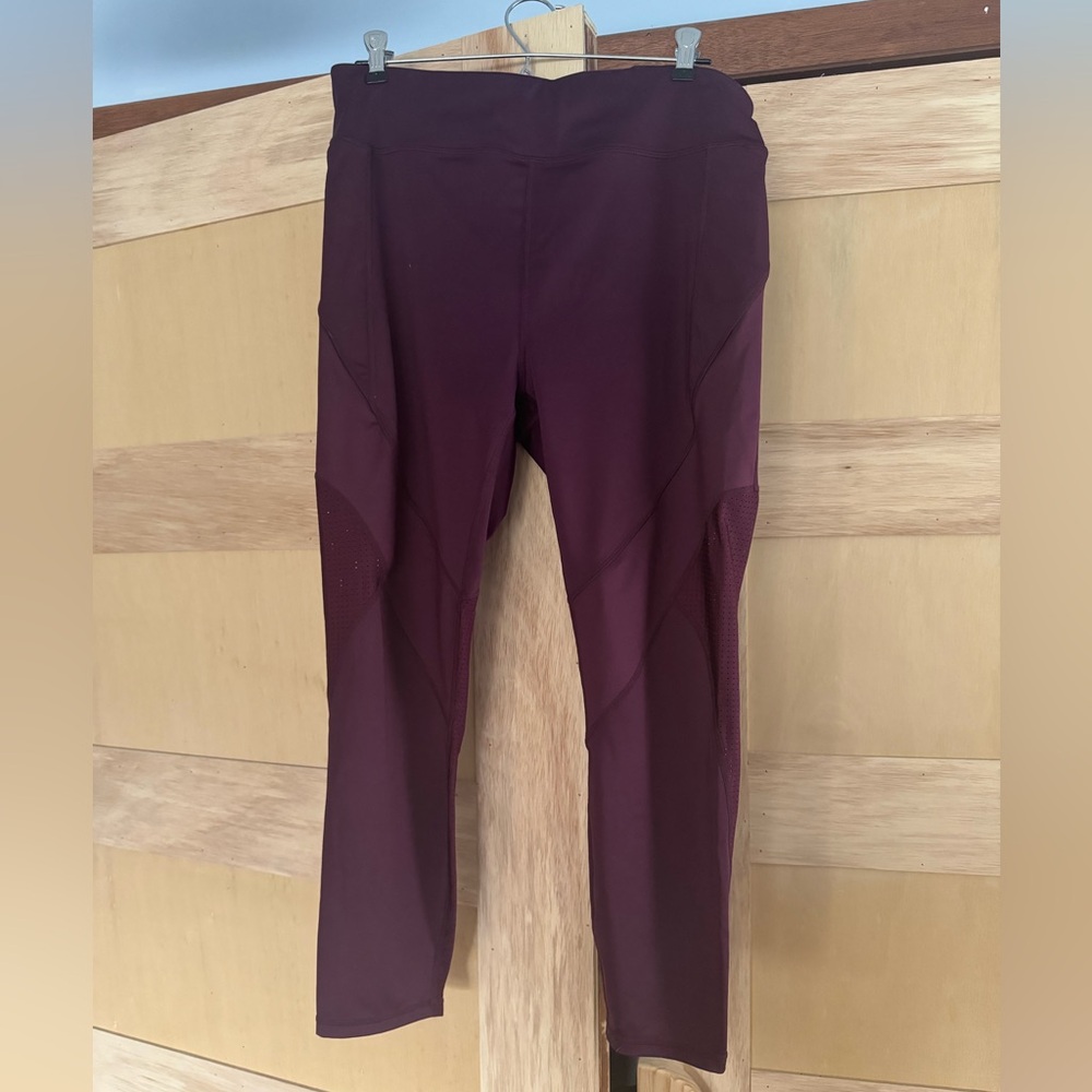 Fabletics leggings with pockets XL